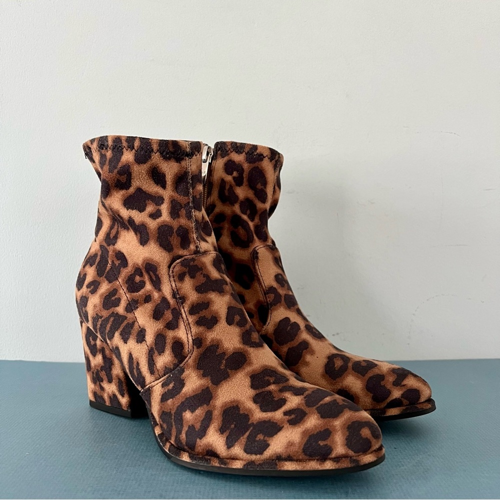Marc Fisher Leave 2 Leopard Animal‎ Print Faux Suede Ankle Boots